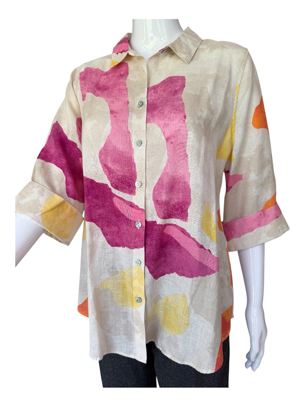 CHICO’S no iron linen blouse in beige, yellow, orange & pinks, size 1.5, NWT